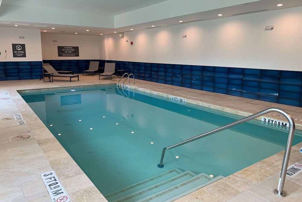 La Quinta Inn & Suites by Wyndham Texas City I 45 28/59