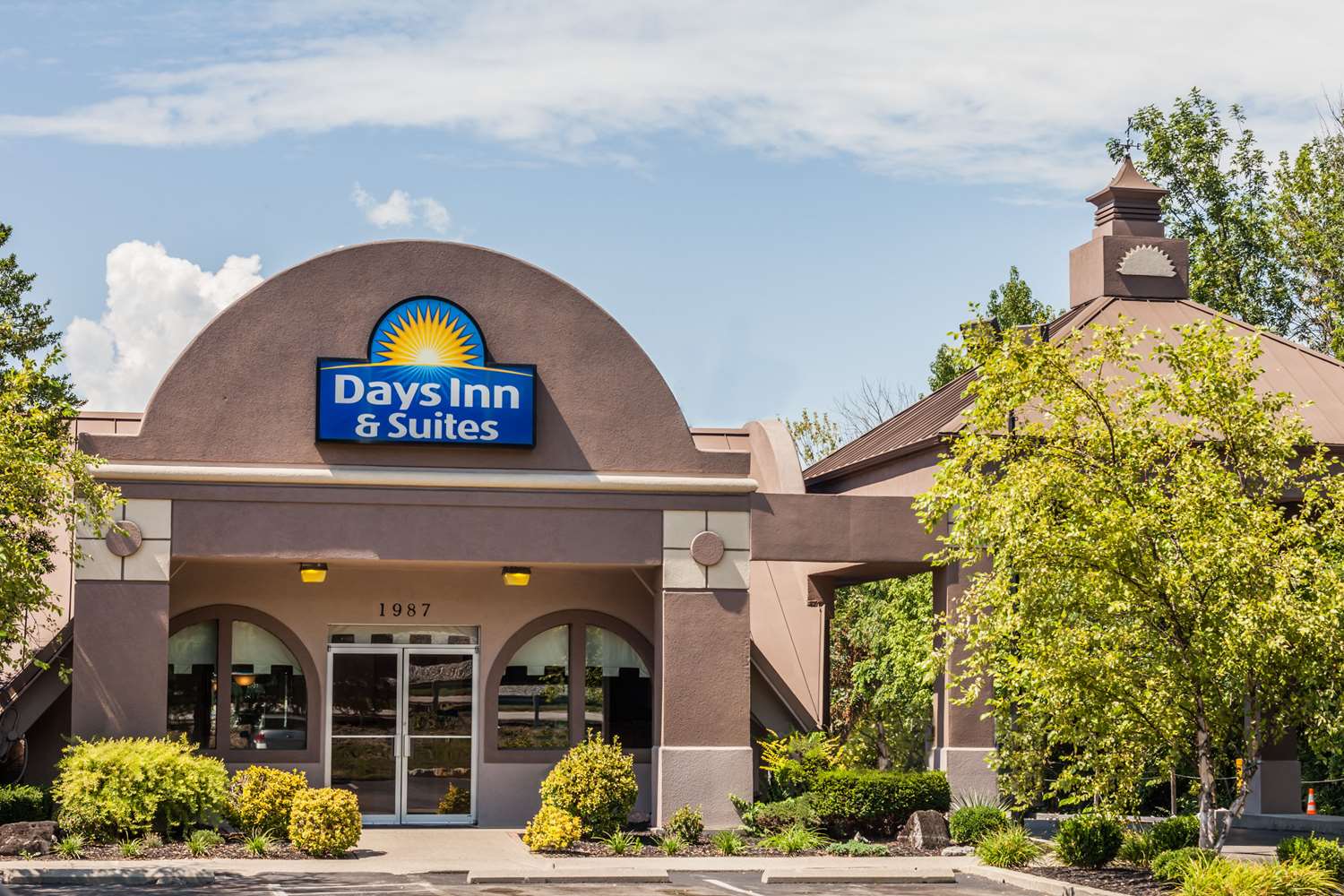 Days Inn And Suites Lexington 2/21