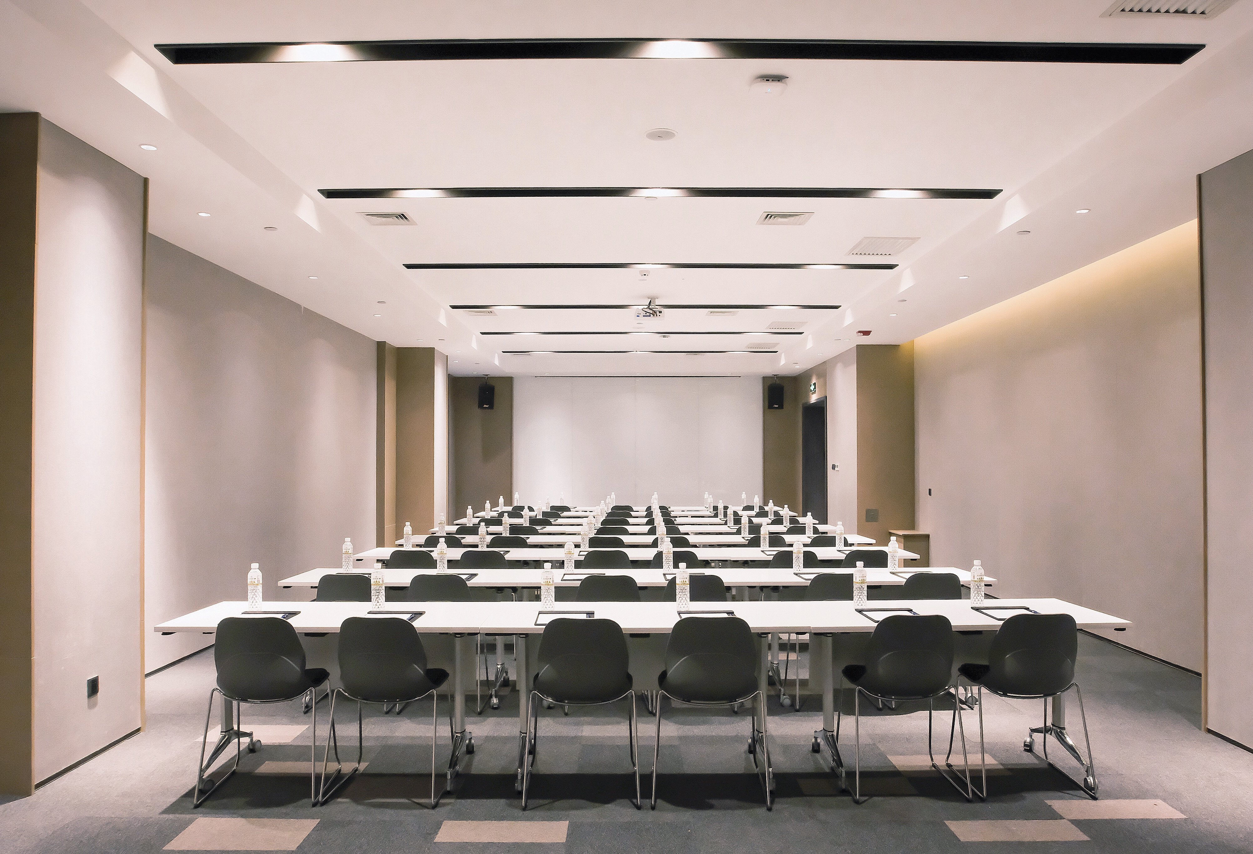 Holiday Inn Express Harbin Qunli 15/19
