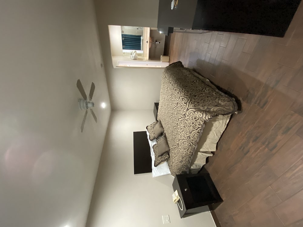 Studio6 Hemet, CA 17/51