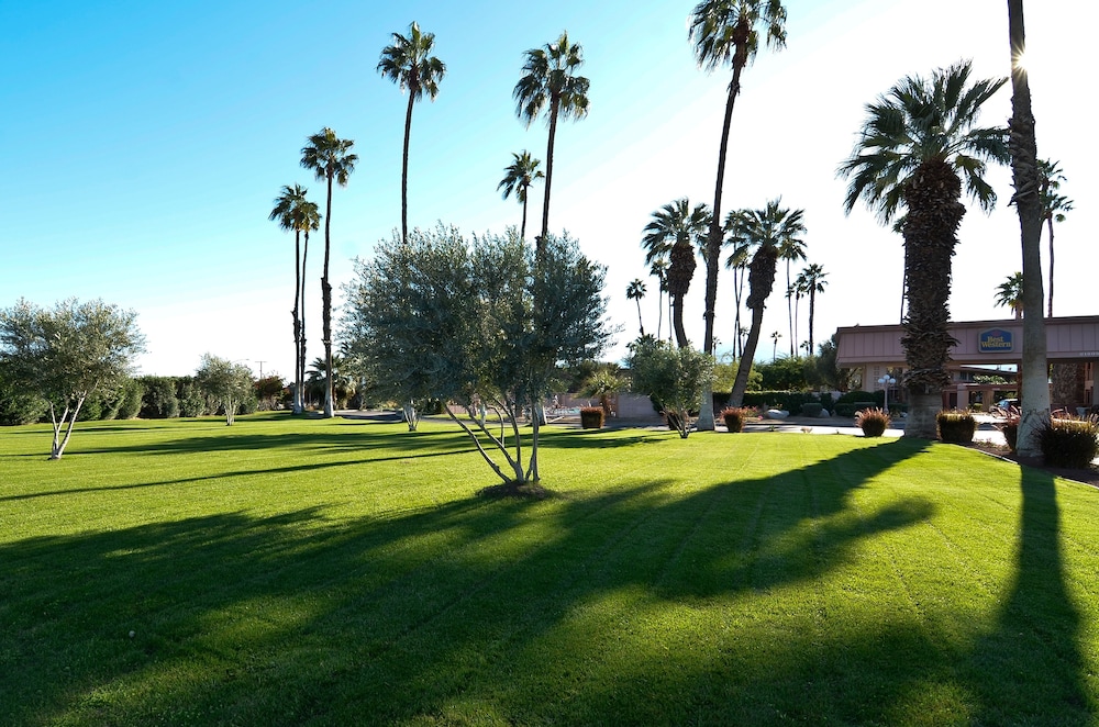 Best Western Date Tree Hotel 9/49