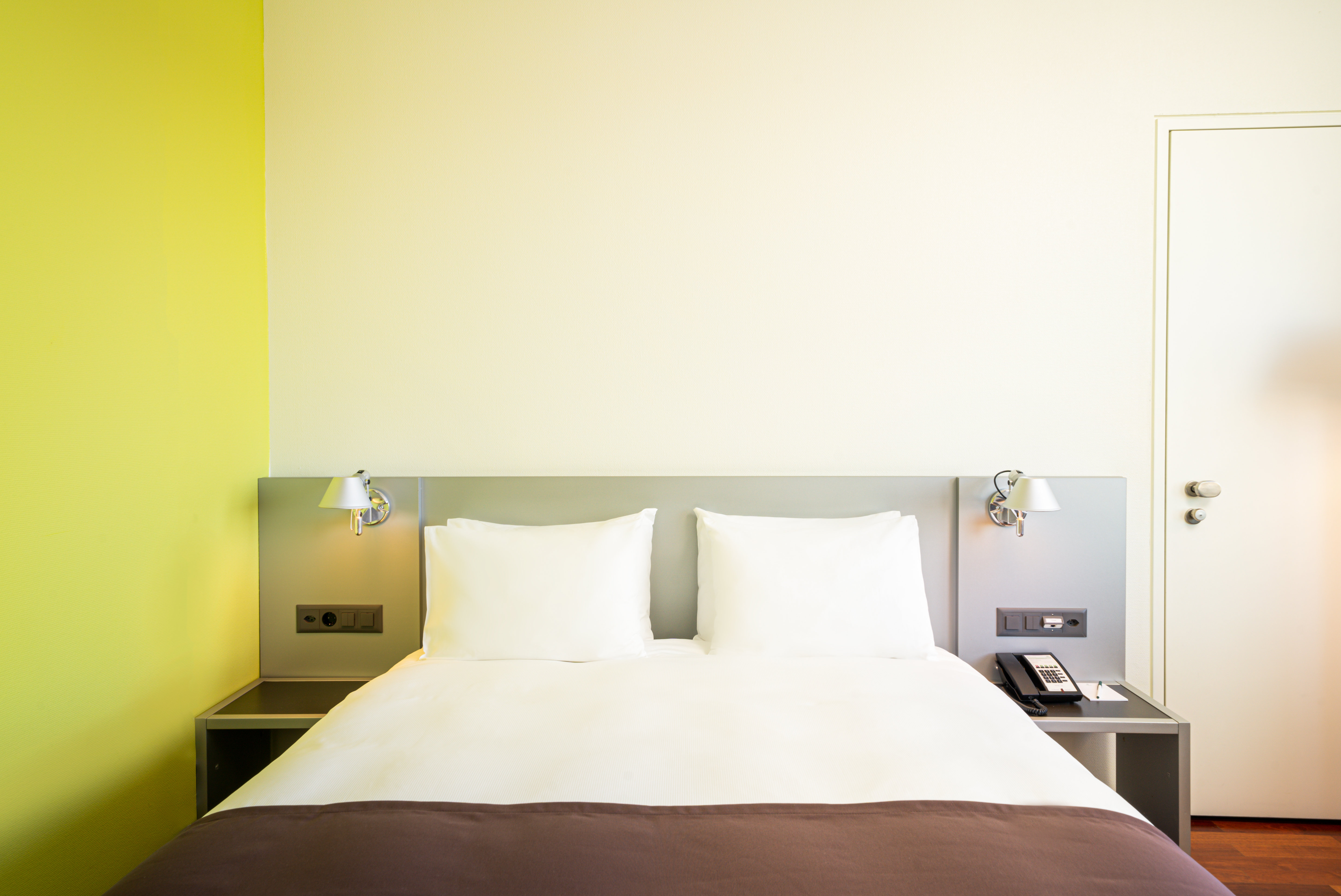 Room, Queen Bed, Accessible