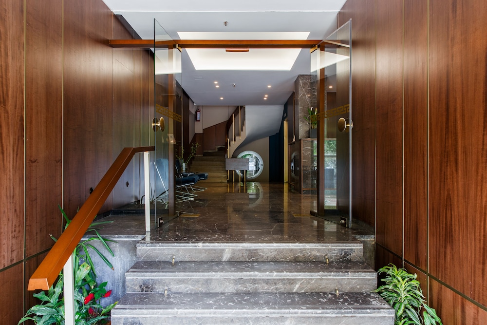 Delice Hotel & Family Apartments 68/71