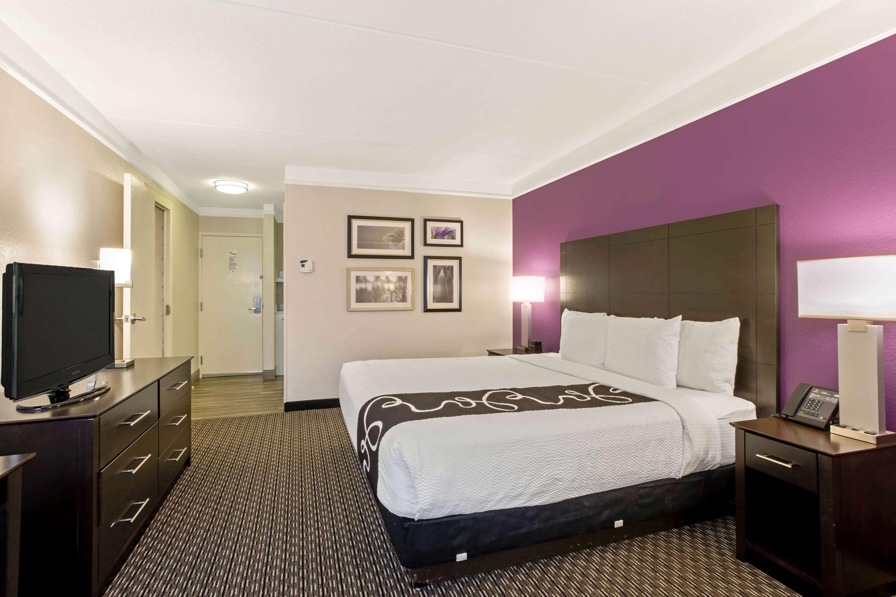 1 Bedroom, Suite, King Bed