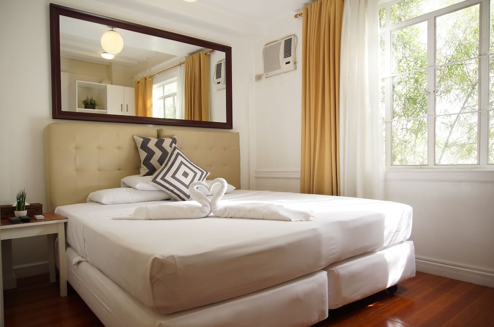 Makati Riverside Inn 11/54