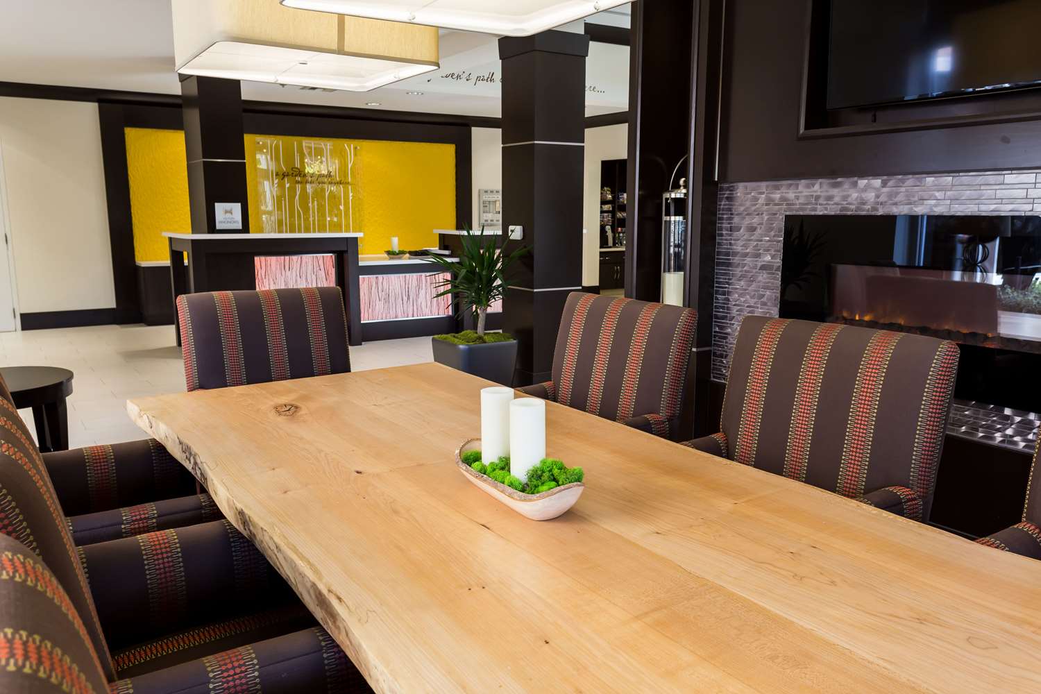restaurant cafeteria