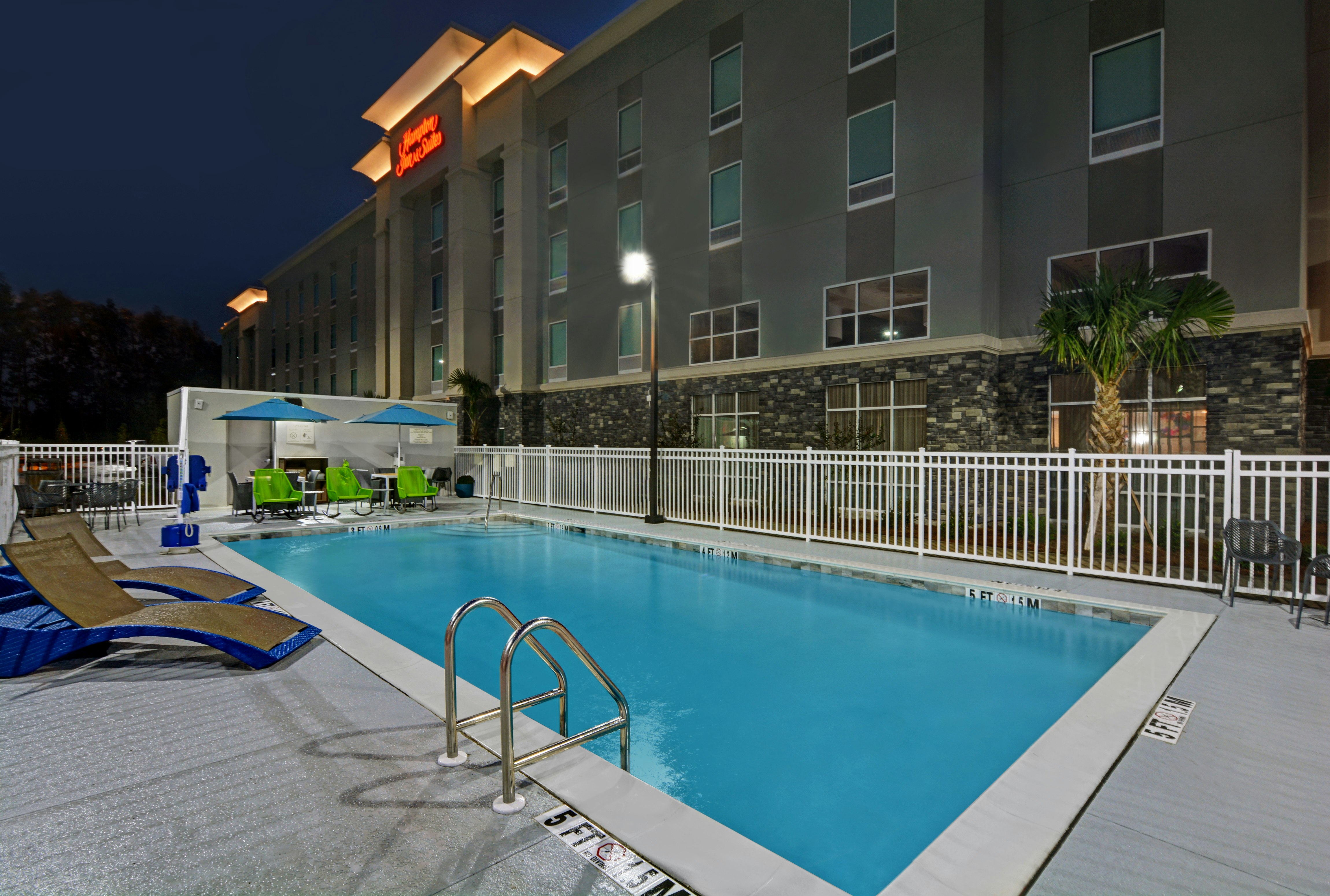 Hampton Inn Suites Macclenny I 10 24/25