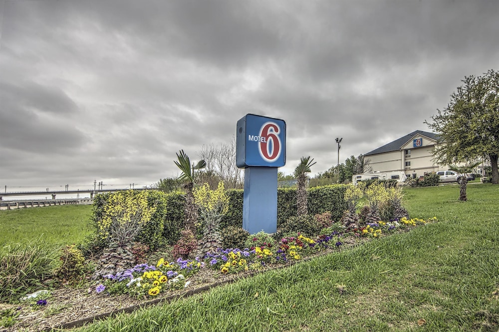 Motel6 Dallas, TX - Northwest 45/50