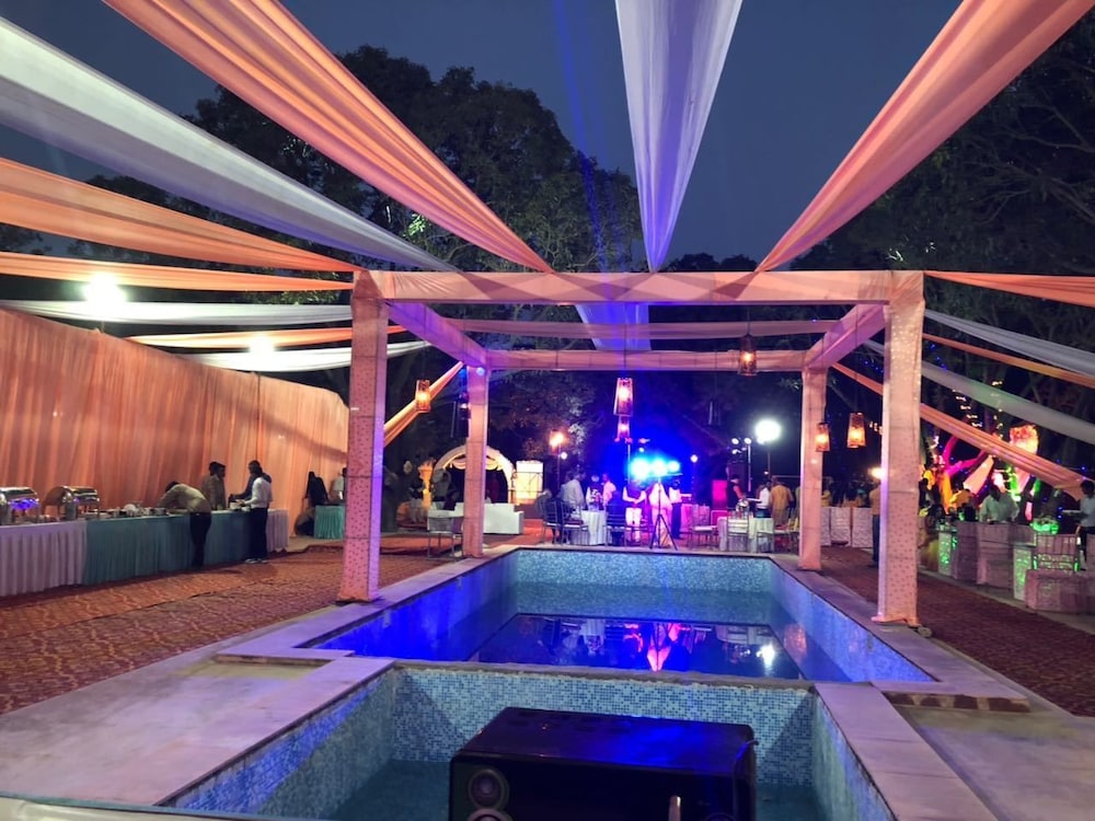 Babian Imperial Resort 11/20