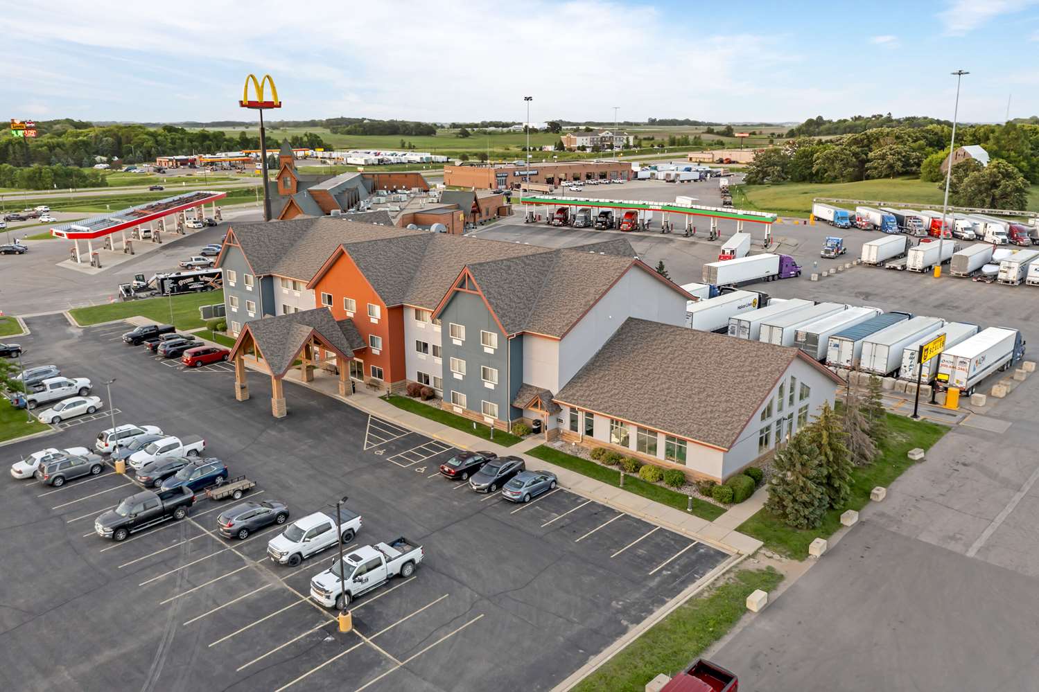 Comfort Inn Albert Lea at Trails Travel Center 34/42