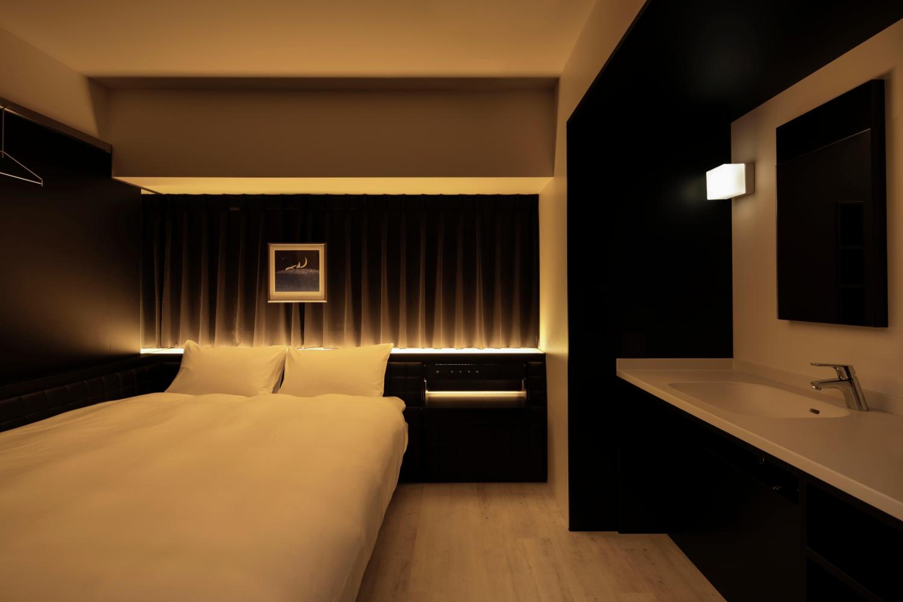 Third Place Hotel 18/41