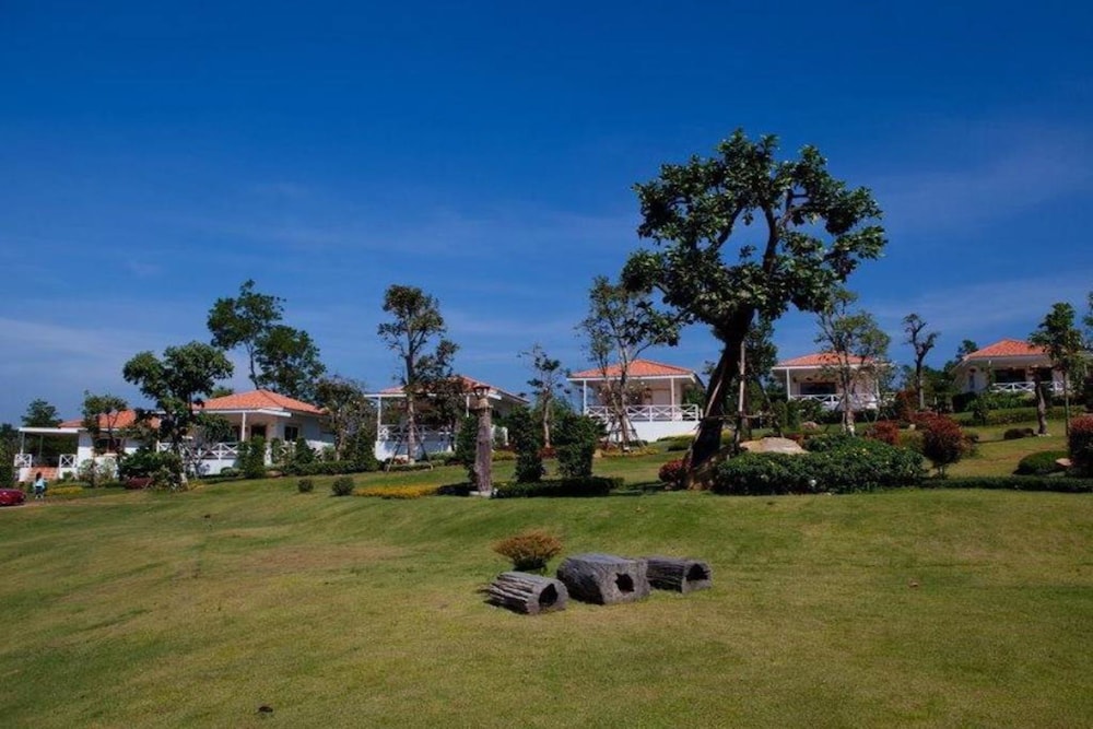 Keawanongburi Resort 23/28