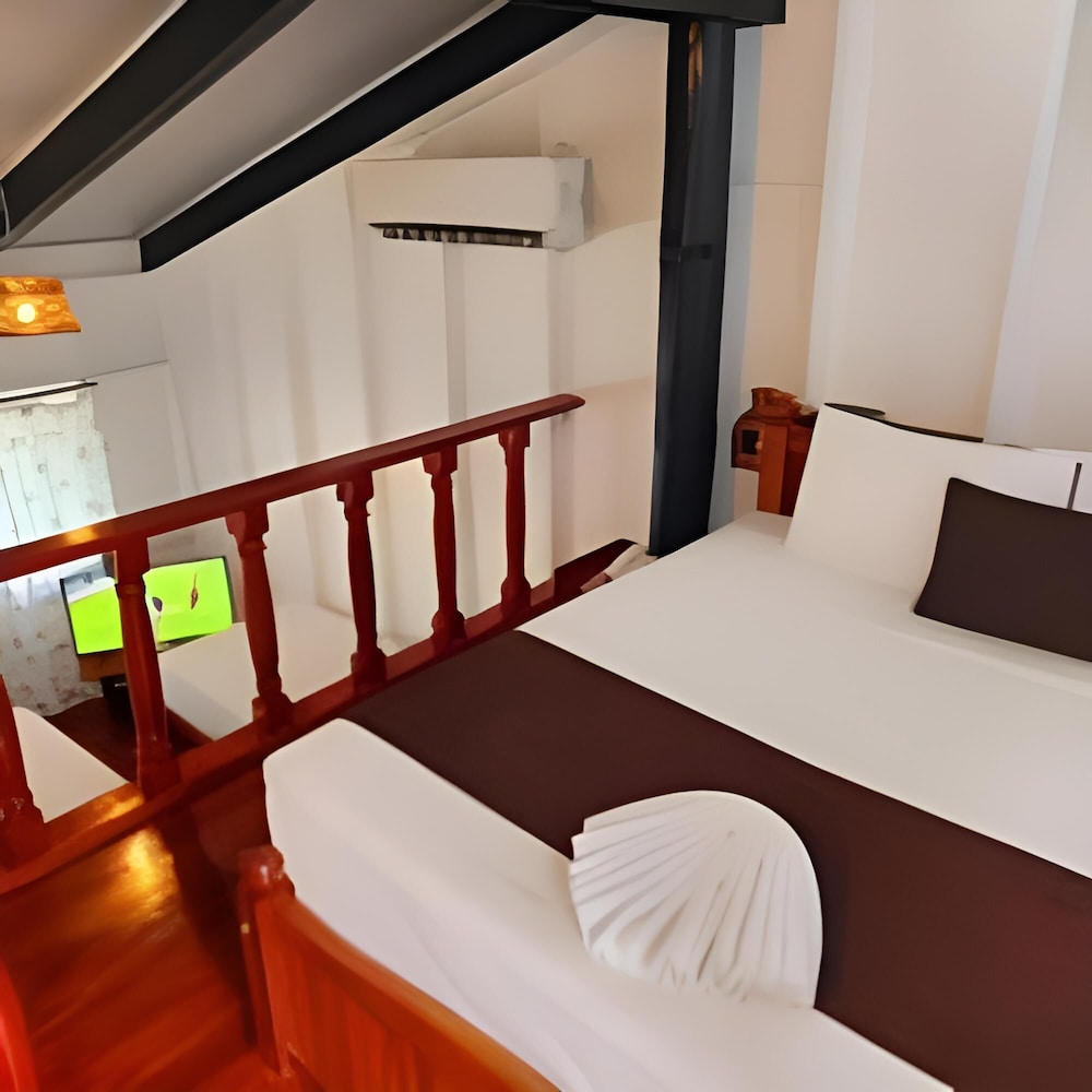 The Crows Nest Resort 16/77