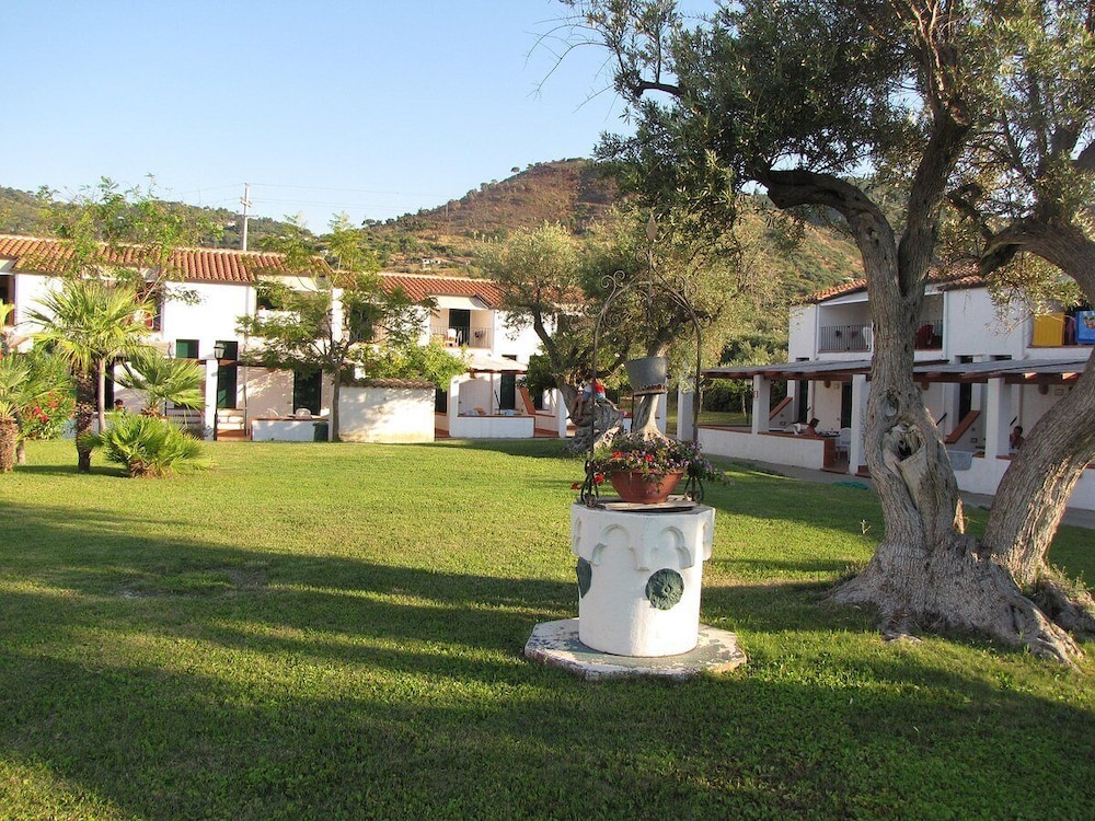 Cefalu Resort Sporting Club 65/69