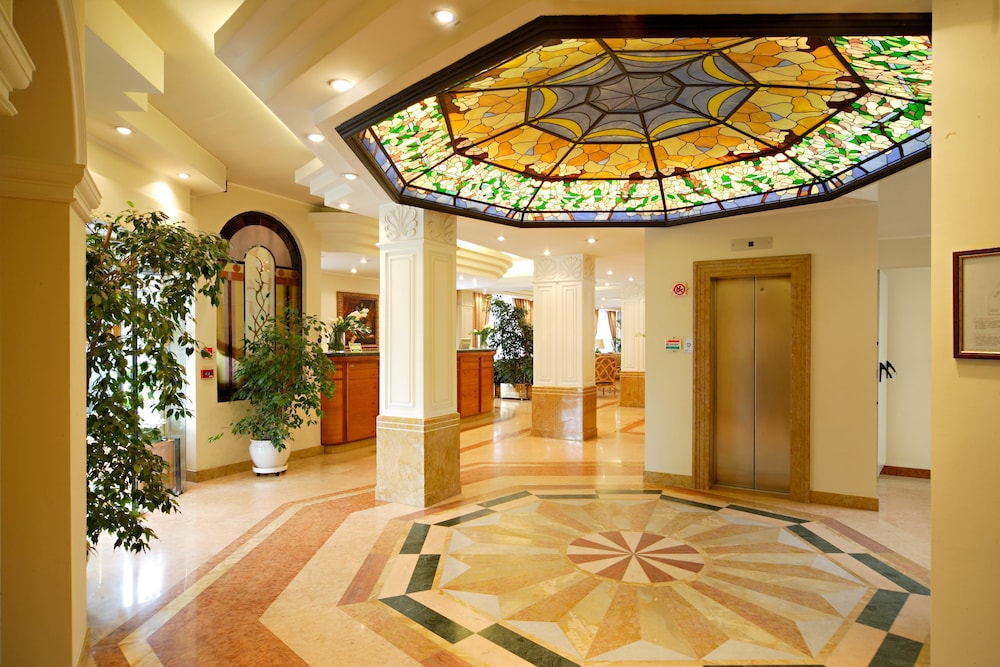 lobby