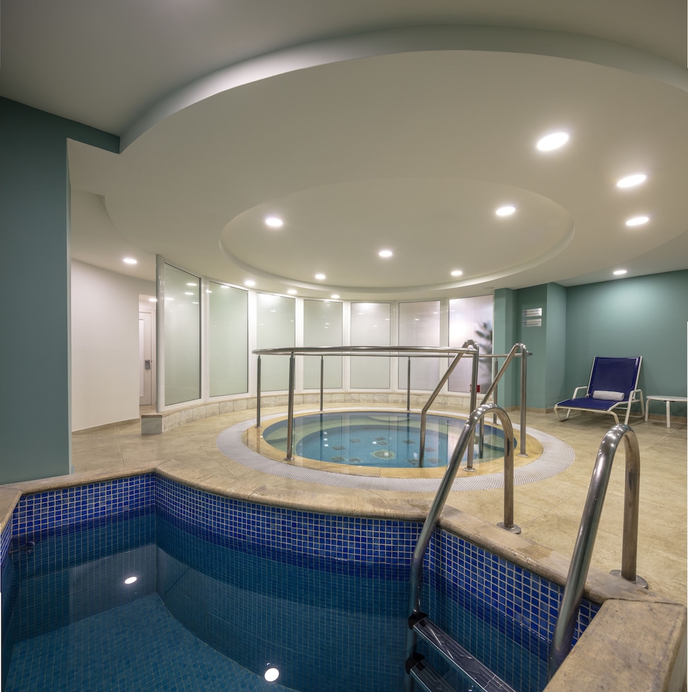 Hyatt Regency Bishkek 25/49