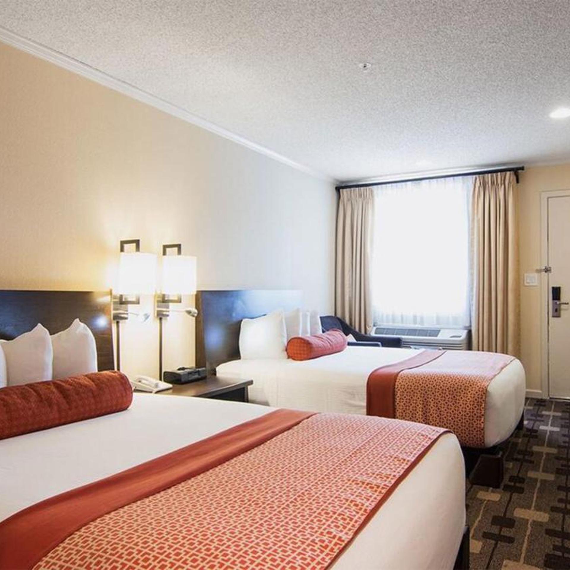 Deluxe, 2 Queen Beds