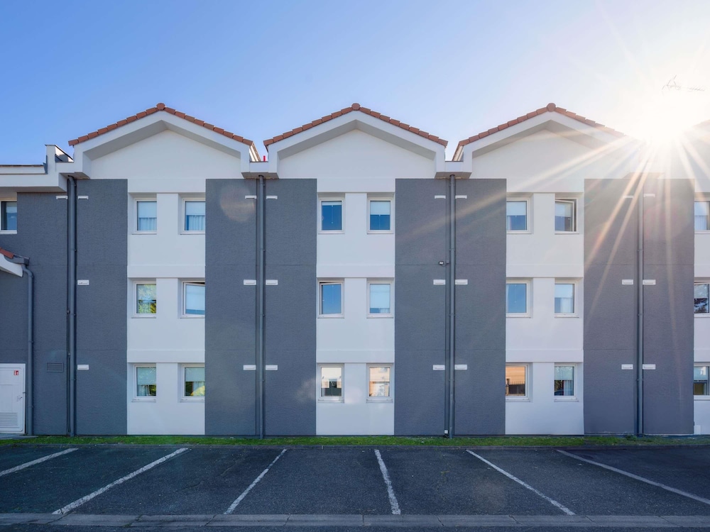 Ibis Cergy Pontoise Le Port 9/67