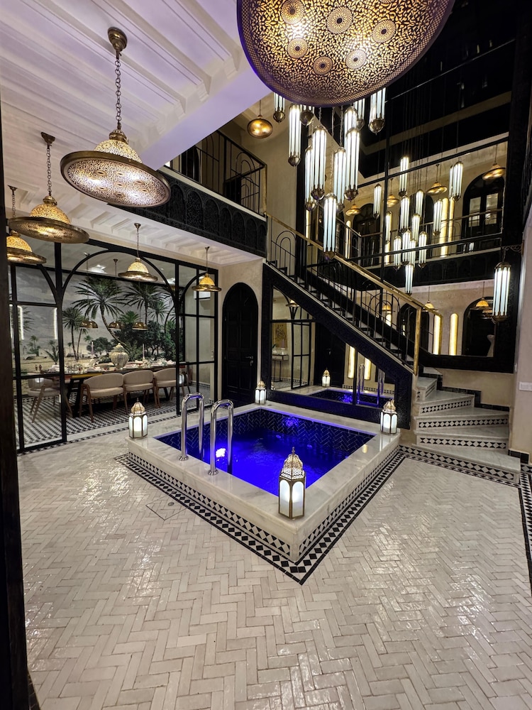 Riad L Etoile D Orient 48/75
