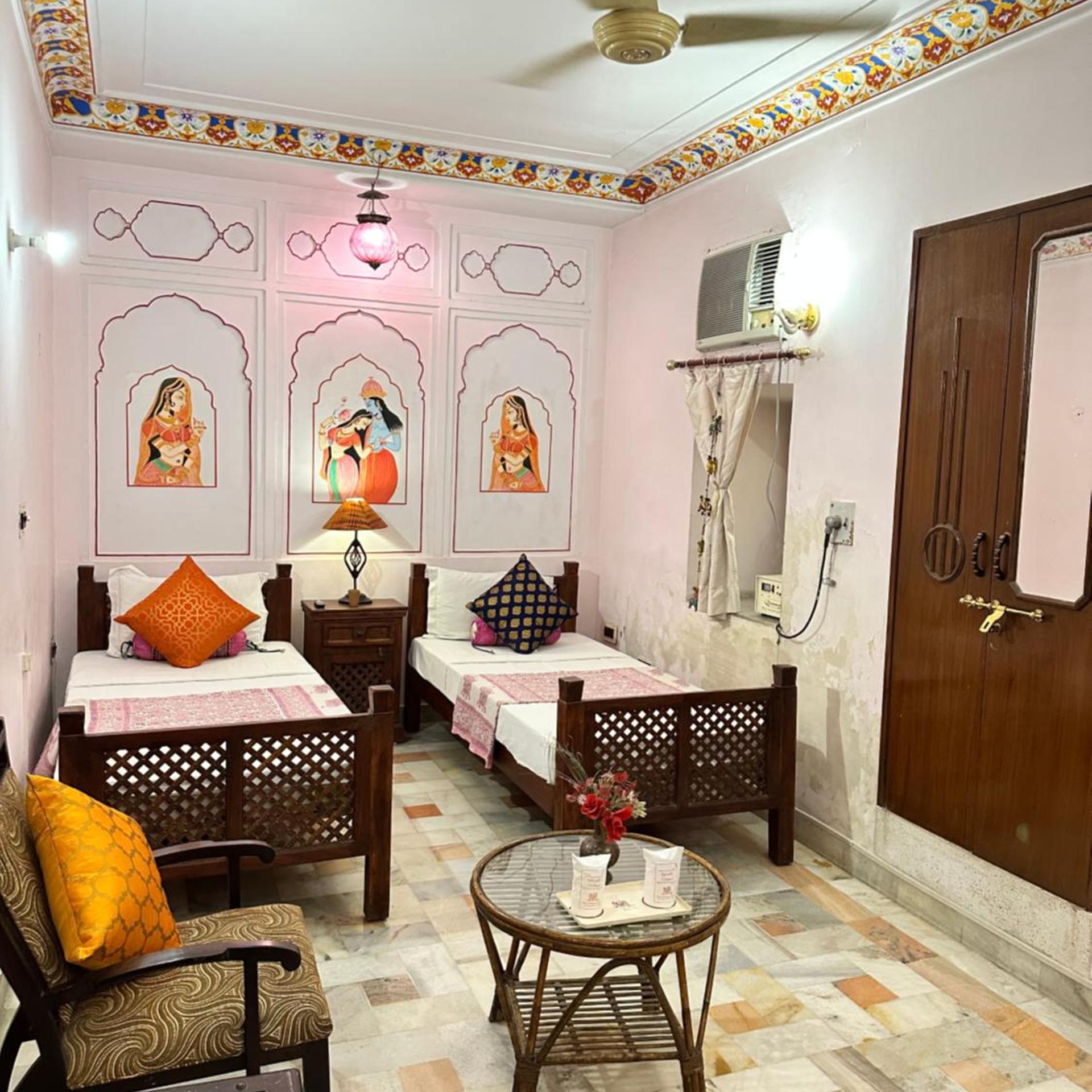 Rawla Mrignayani Palace 53/67