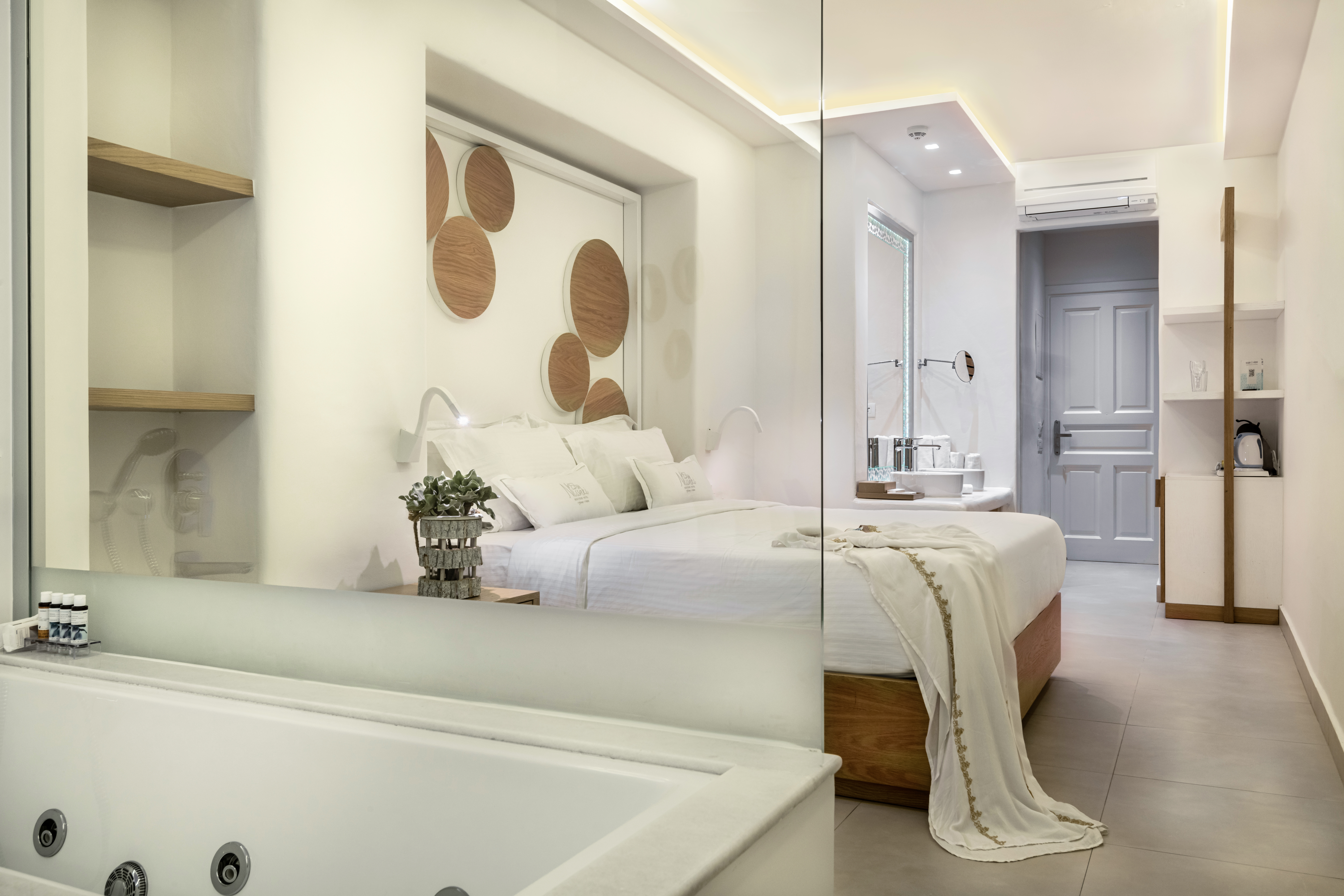 Sunshine, Junior Suite, Private Pool، Nissaki Boutique 2/2