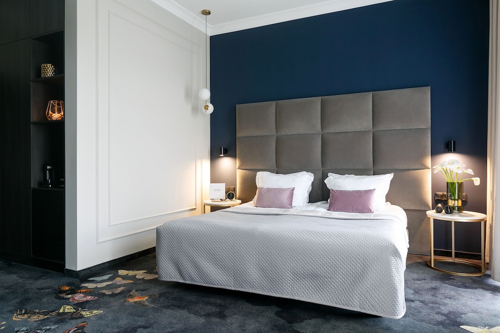 QUEEN BOUTIQUE HOTEL 21/62
