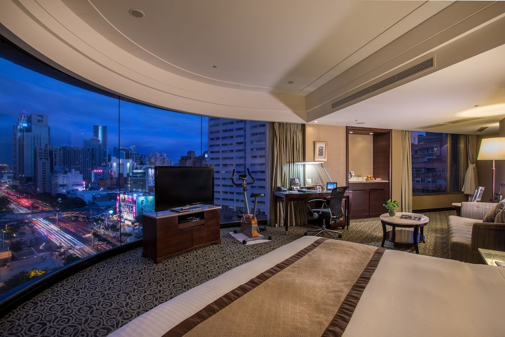 Grand Forward Hotel 21/36