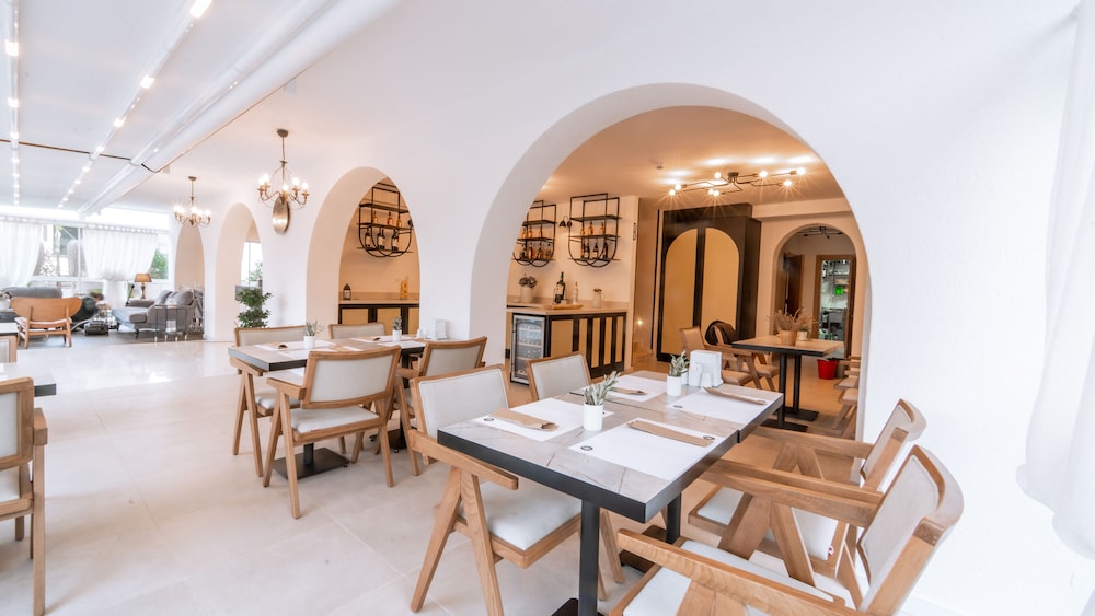 Urla 1867 Hotel 32/50