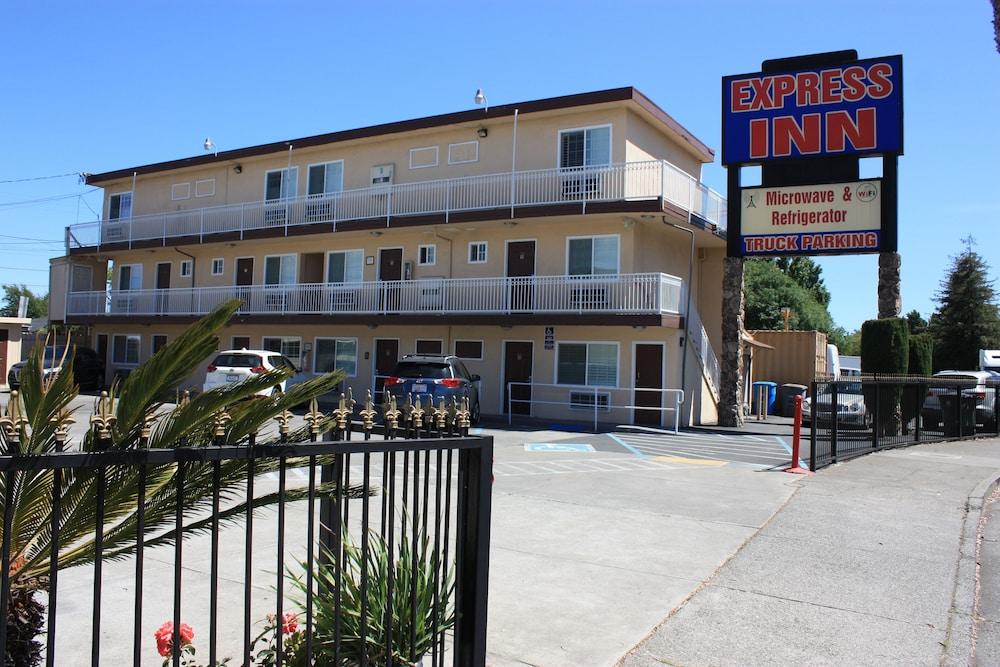 Express Inn 22/29