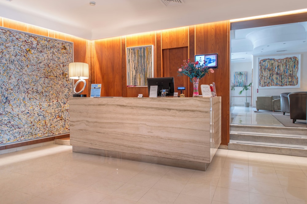 Hotel Nuvo 3/50