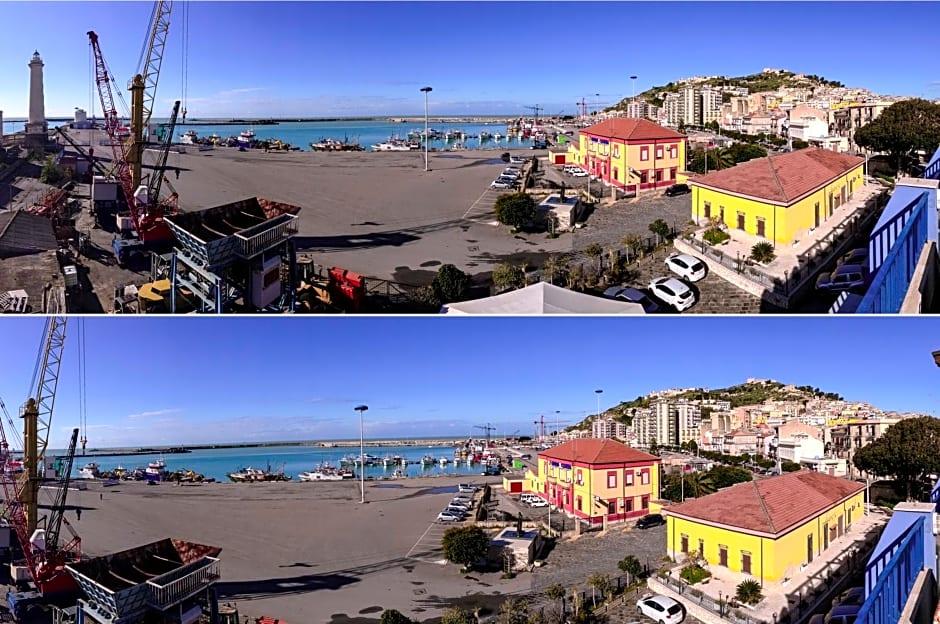 Hotel Al Faro 69/75