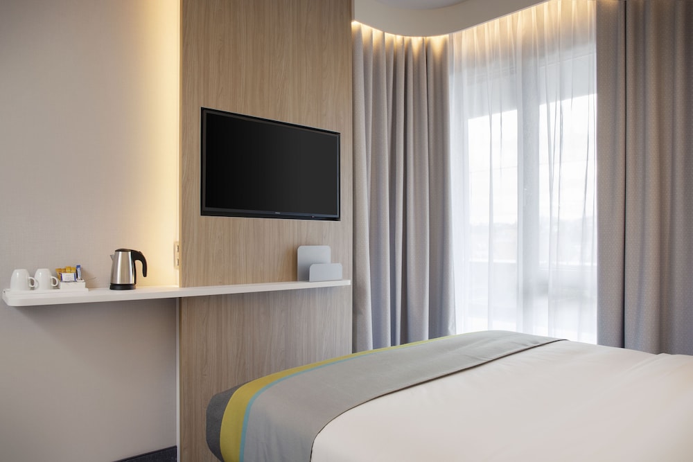 HOLIDAY INN EXPRESS STUTTGART - WAIBLINGEN 18/69
