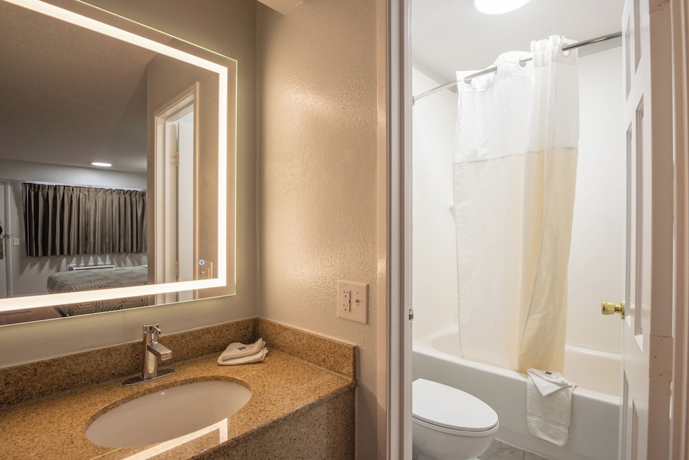 غرفة ديلوكس بسريرين مزدوجين للمدخنين، Motel6 Richmond, VA - Midlothian Turnpike 7/10