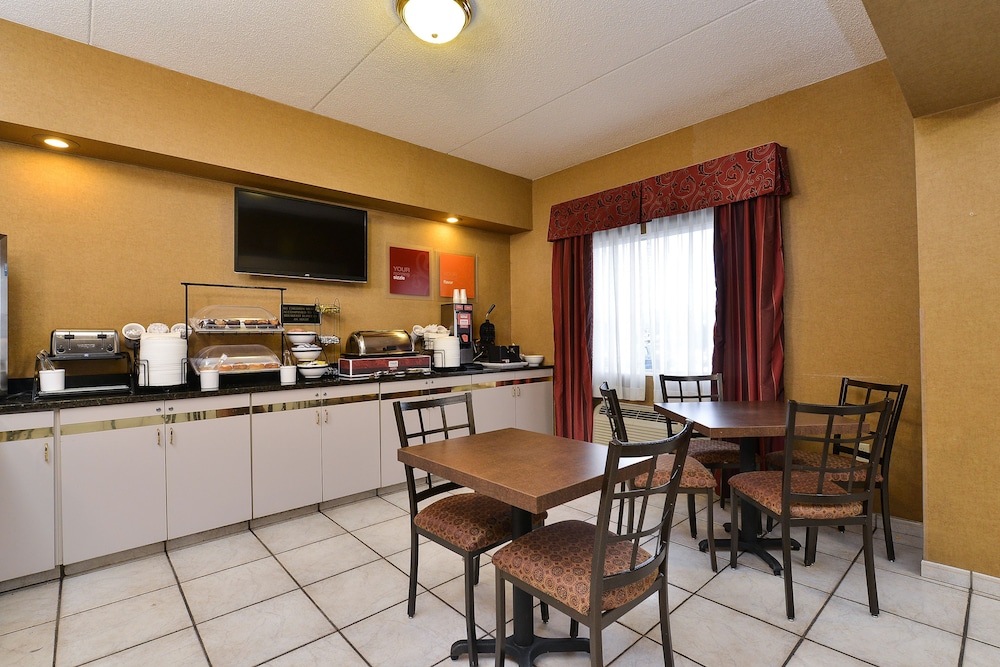 restaurant cafeteria