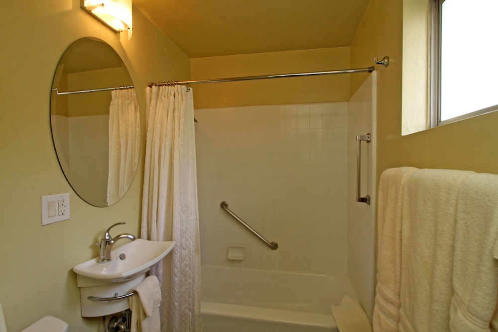 Lido Palms Resort & Spa 8/16