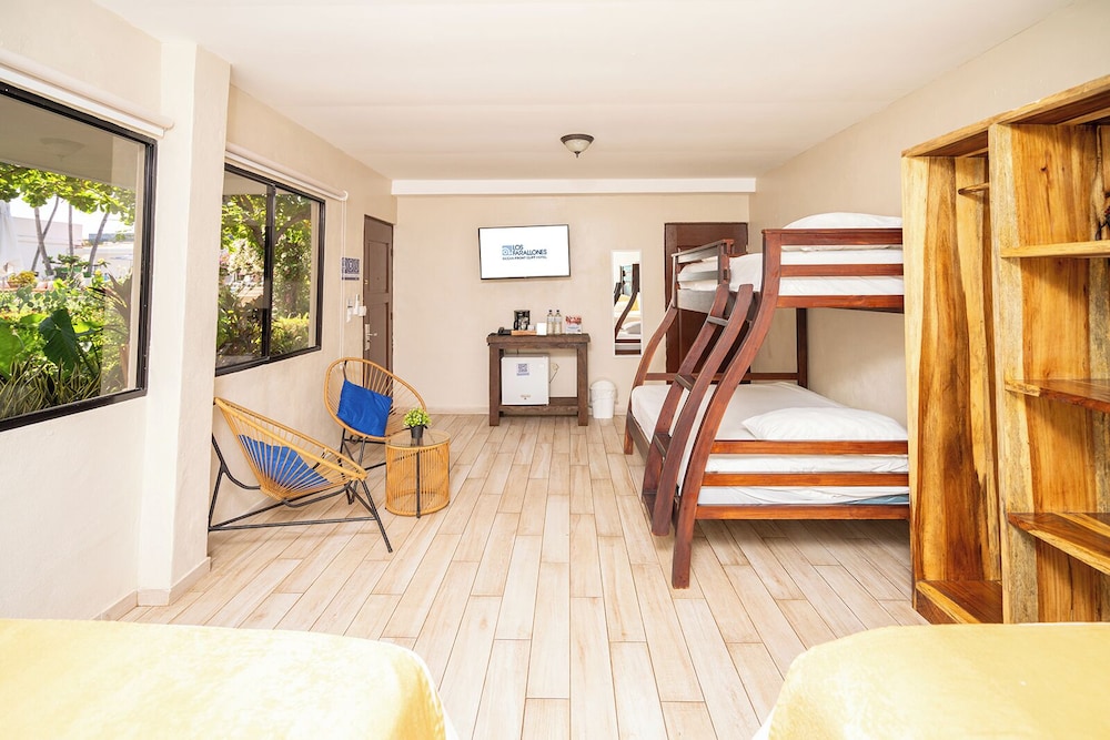 Hotel Los Farallones 52/70
