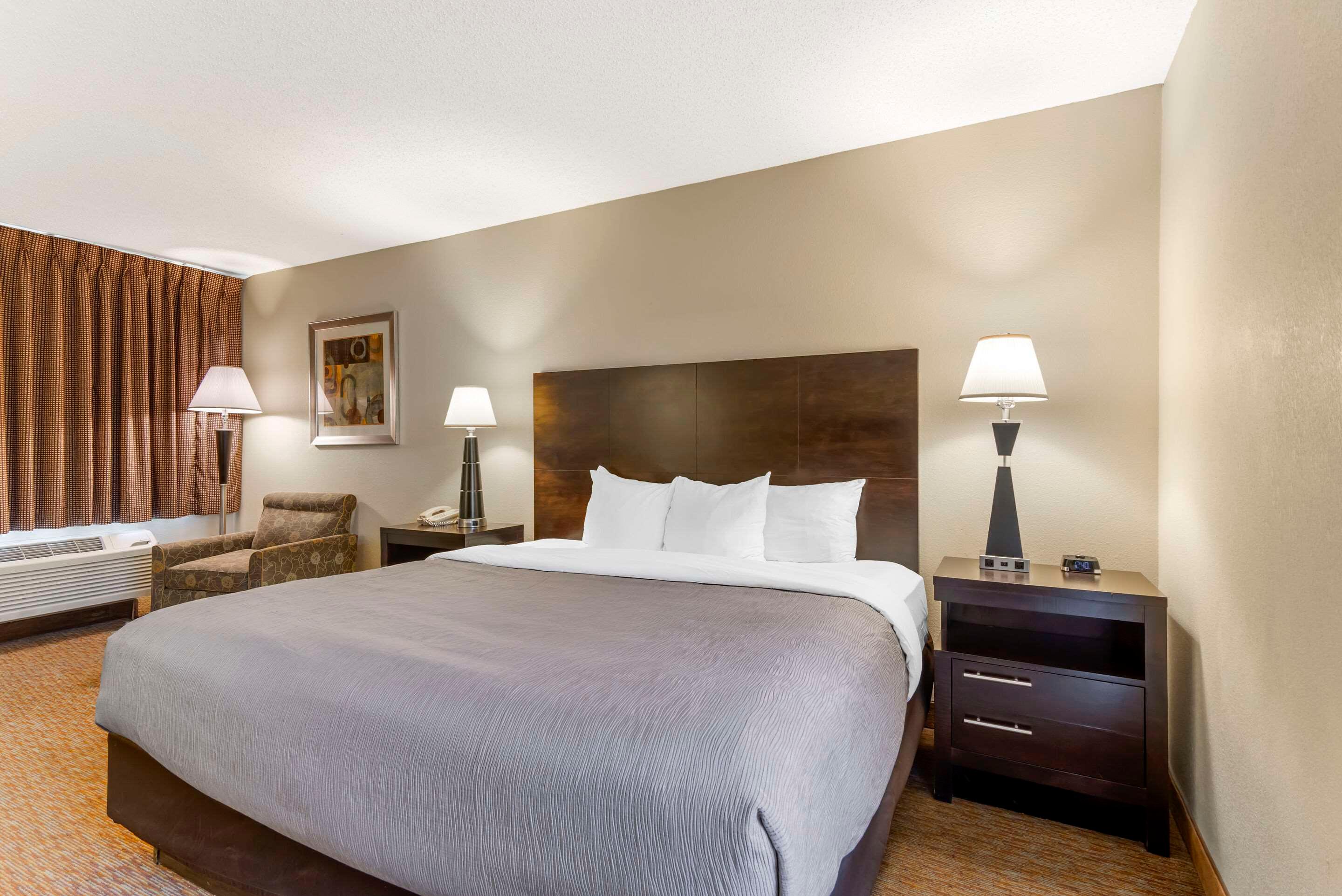 Upgrade, Queen Bed, Smoking، Quality Inn Cordele 6/7