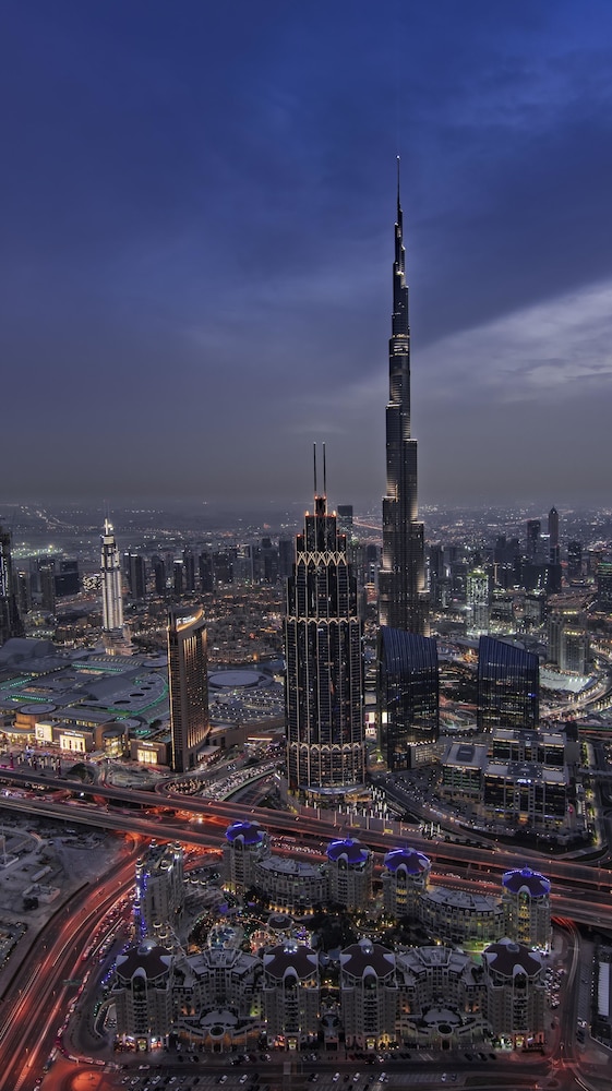 Swissotel Al Murooj Dubai 78/82
