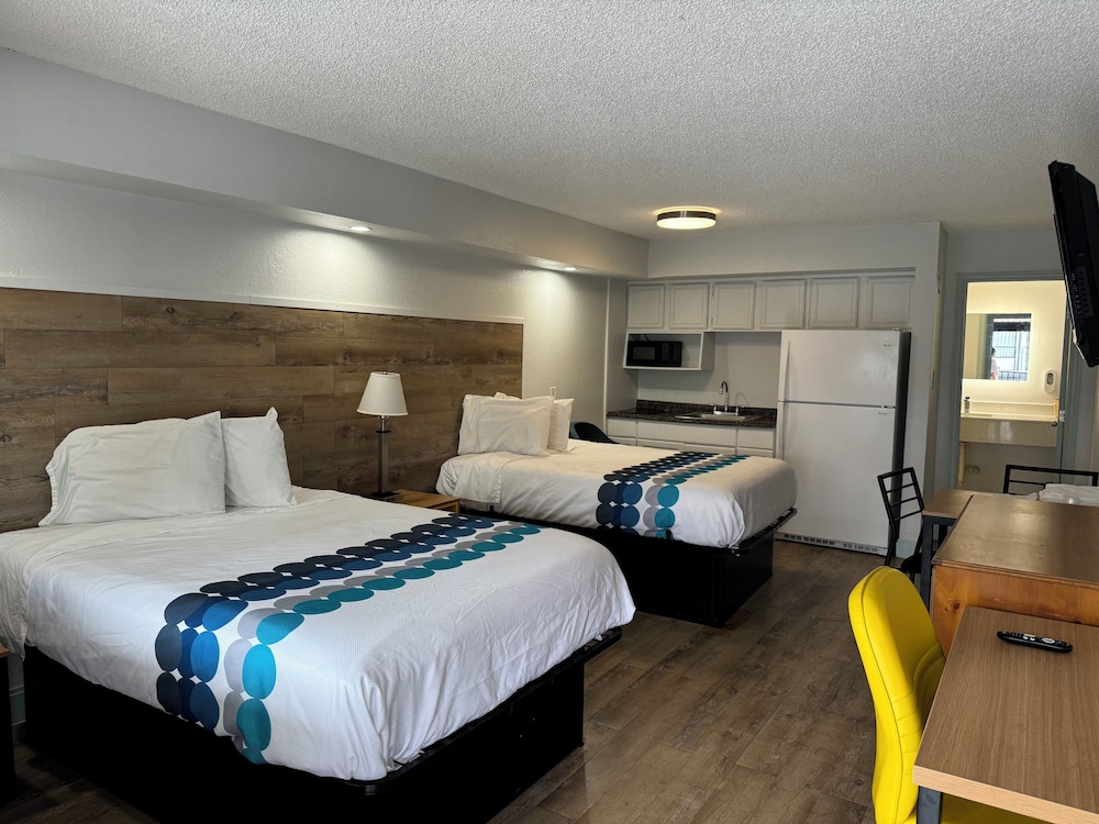 DELUXE, STUDIO, 2 DOUBLE BEDS, OCEAN VIEW, KITCHENETTE