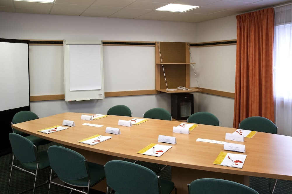 Ibis Lyon Sud Saint Rambert 37/42