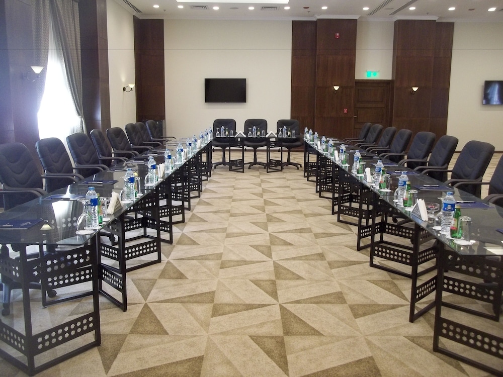 The Grand Plaza Hotel Smouha 63/68