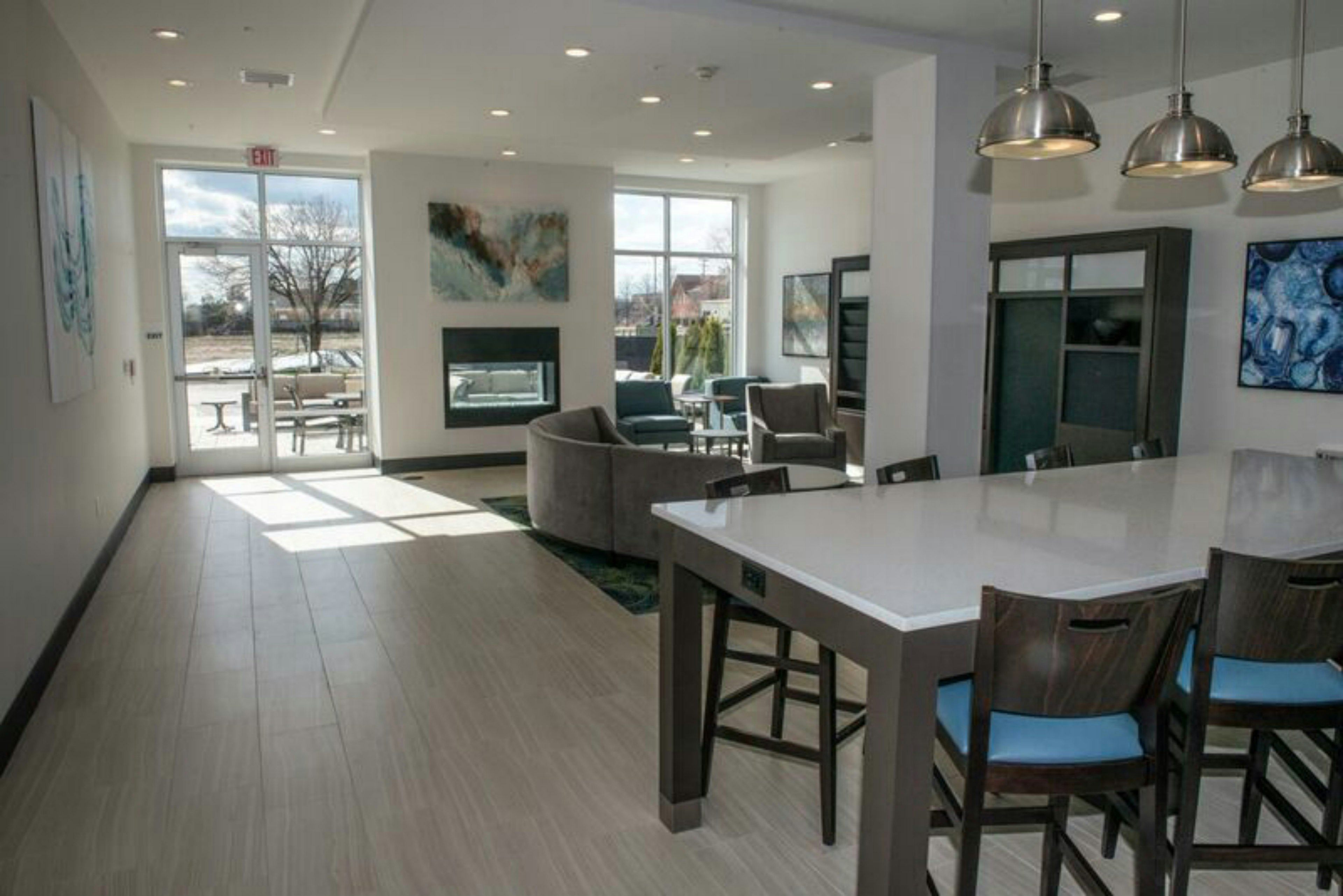 Holiday Inn Hotel Suites Farmington Hills Detroit Nw 36/50