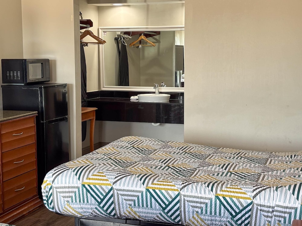 Studio6 Suites Mesquite, TX – Gross Rd 54/67