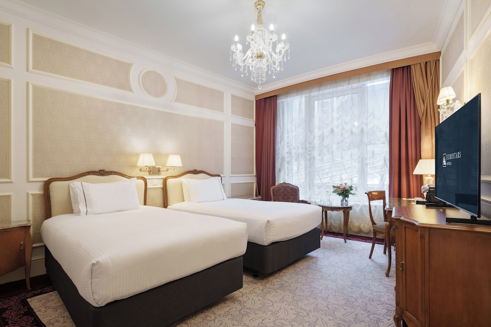 CLASSIC, DOUBLE OR TWIN BED