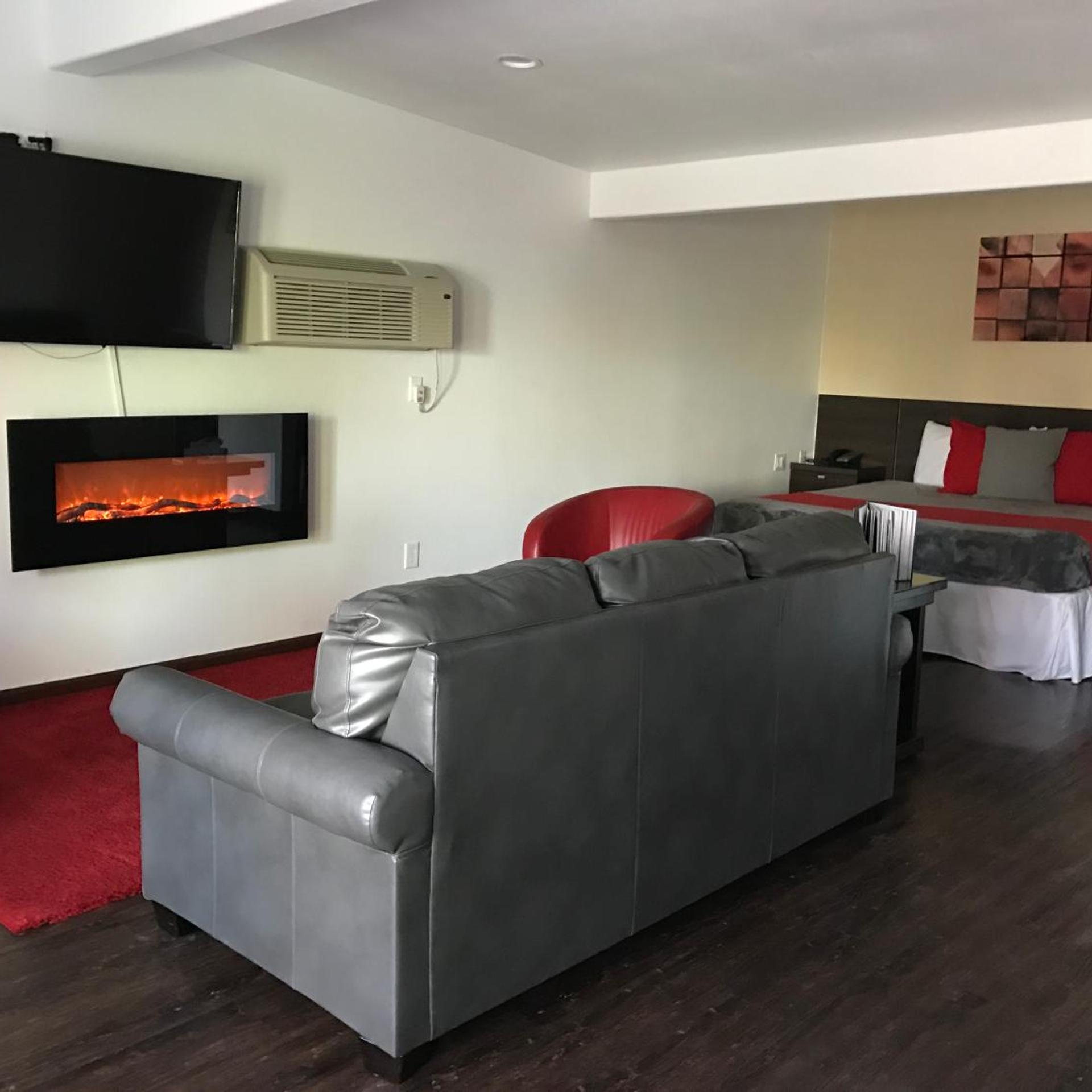 CCBC Resort Hotel - A Gay Men's Resort 9/26