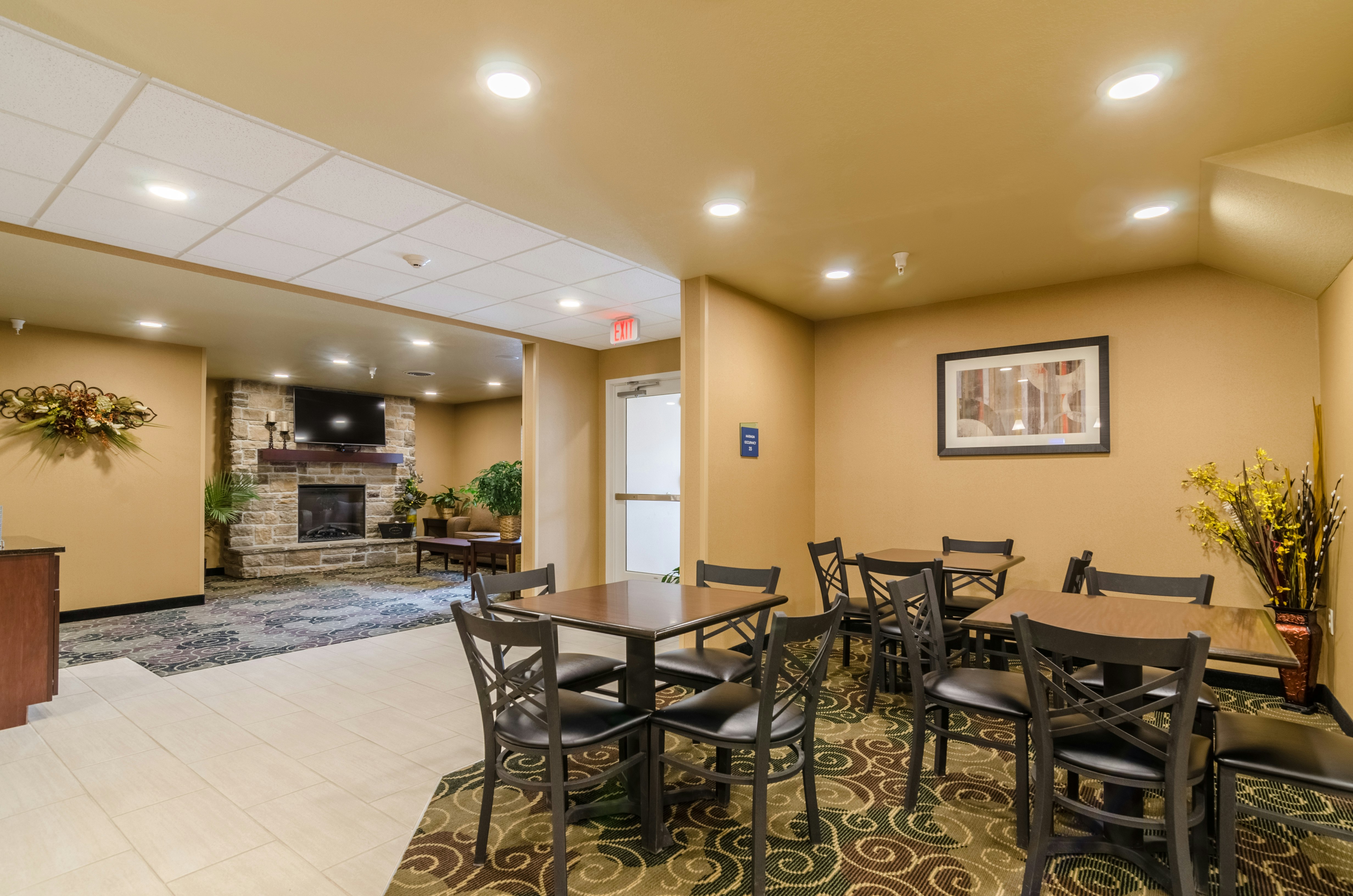 Cobblestone Inn & Suites - Oberlin 47/57