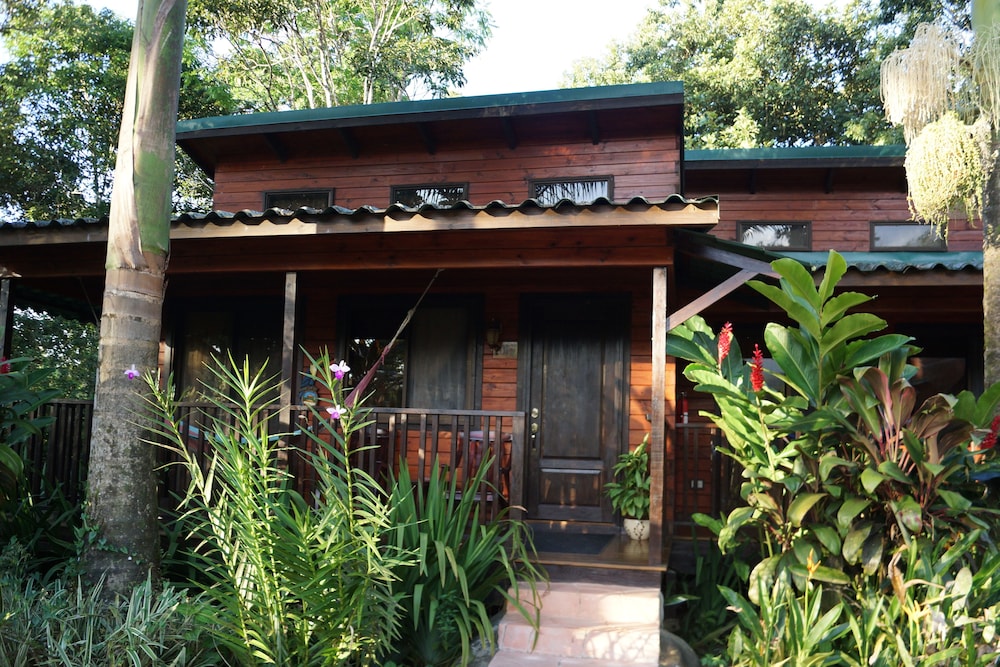 Blue River Resort Hot Springs and Spa in Guayabo