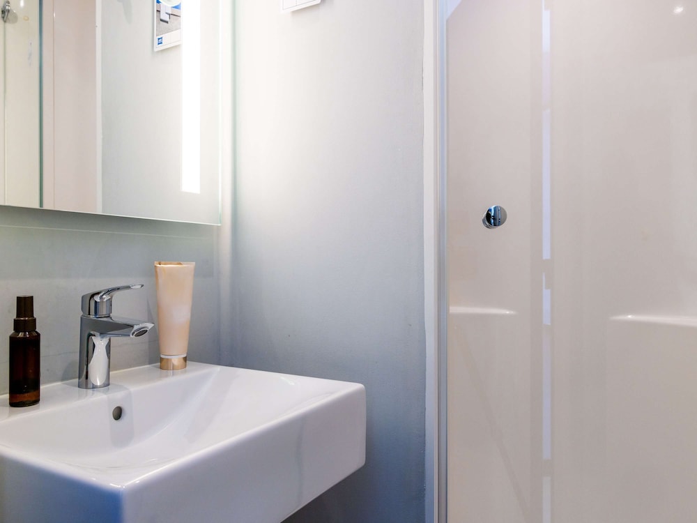 IBIS BUDGET CHATILLON 60/60