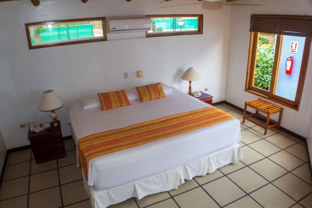 Punta Sal Suites & Bungalows Resort 8/50