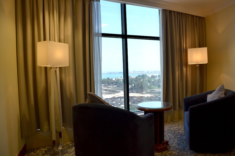 فندق كراون تاور(Crown Tower Hotel) 17/47